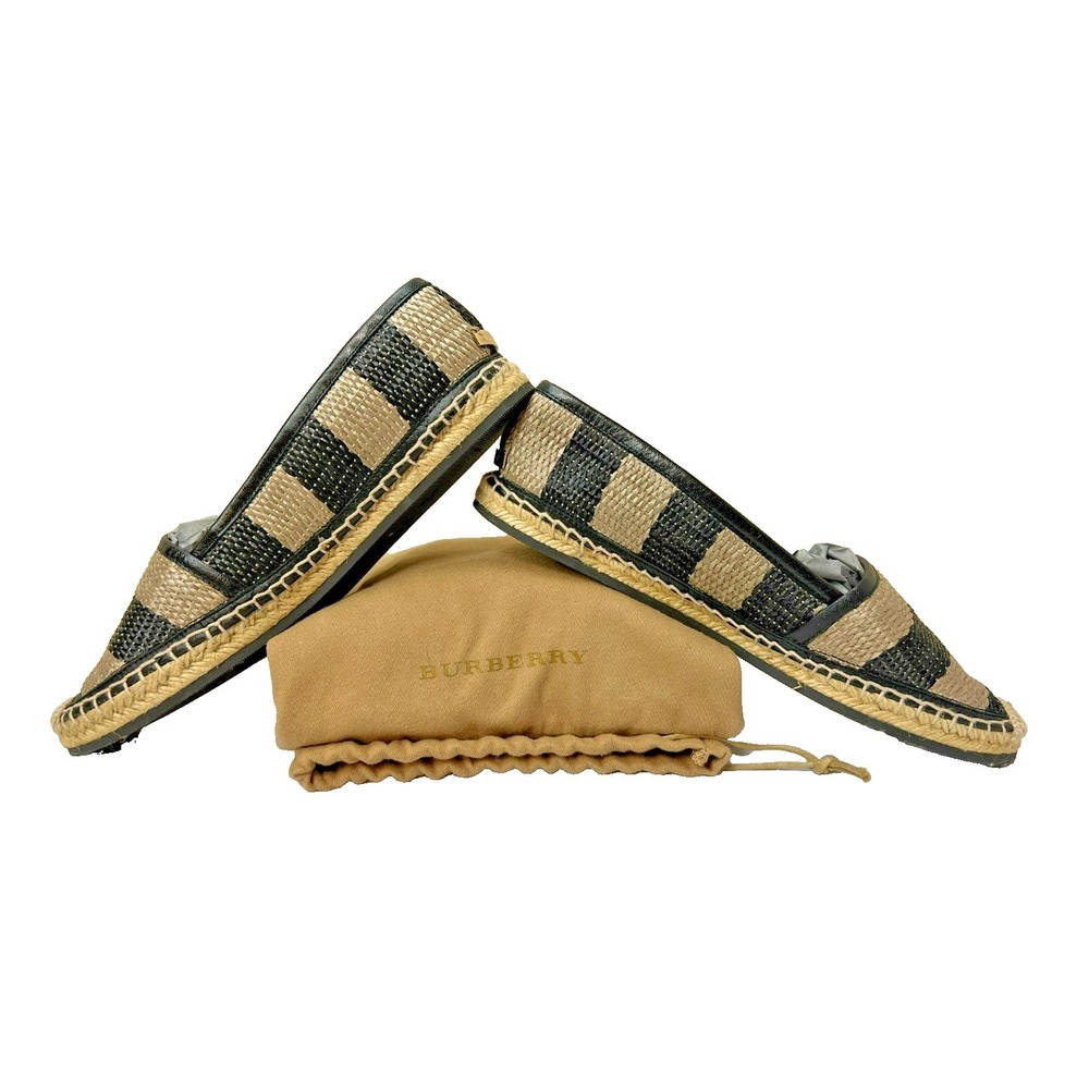 New Burberry Espradrille Flat Shoe Black Tan Stripe Slip-on Rubber Sole SZ 38.5 - Picture 1 of 10